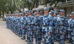 带你吃瓜军训视频,带你吃瓜围观新生军训趣事