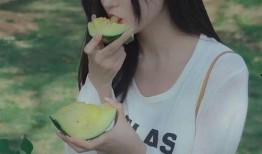 漂亮美女吃瓜,一场视觉与味蕾的双重盛宴