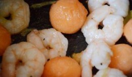 虾能与哈密瓜一起吃吗,美味搭配的禁忌与建议