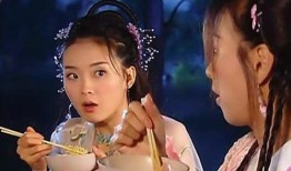 古装美女吃瓜,一场穿越时空的美食盛宴