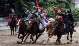 三英战吕布吃瓜,一场史诗般的吃瓜盛宴