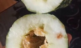 和好友吃瓜,吃瓜聊翻天！