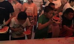 去夜市吃瓜群众,吃瓜群众欢聚一堂