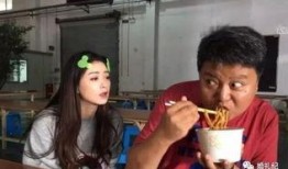 华妃吃瓜花絮,宫廷秘闻背后的娱乐盛宴