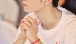 肖战公益吃瓜,吃瓜之余，传递正能量