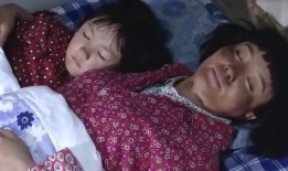 女主妹妹吃瓜,女主妹妹的意外发现