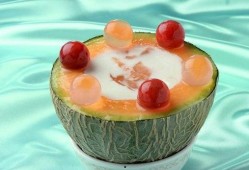 晚上吃蜜瓜甜品