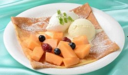 晚上吃蜜瓜甜品